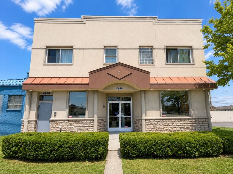 1404-1406 Southfield Rd, Lincoln Park, MI à louer - Photo de l’immeuble – Image 1 sur 17