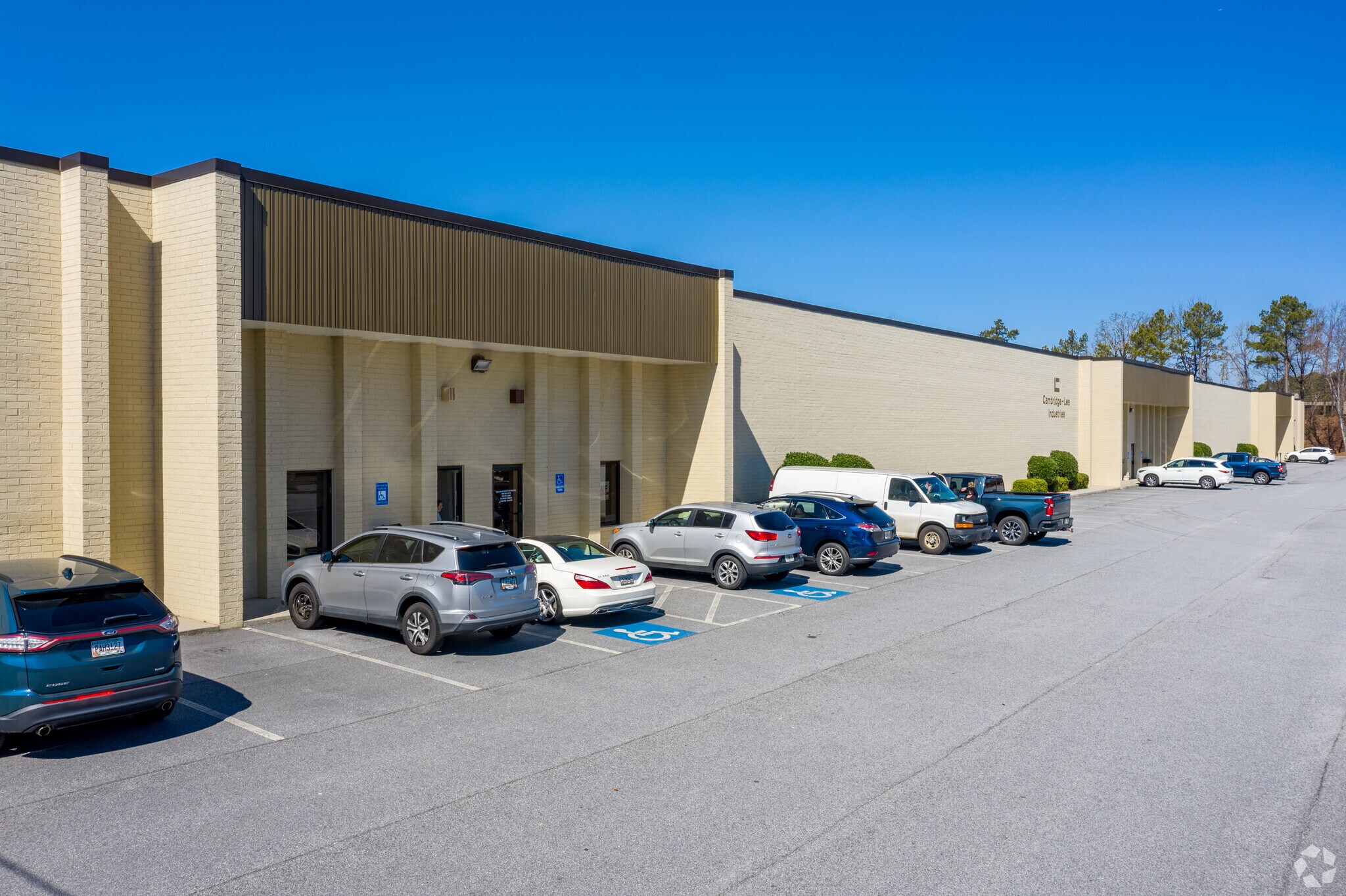 5390 E Ponce de Leon Ave, Stone Mountain, GA à louer Photo principale– Image 1 sur 5