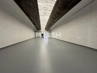 Plus de détails pour Local d'activités à louer