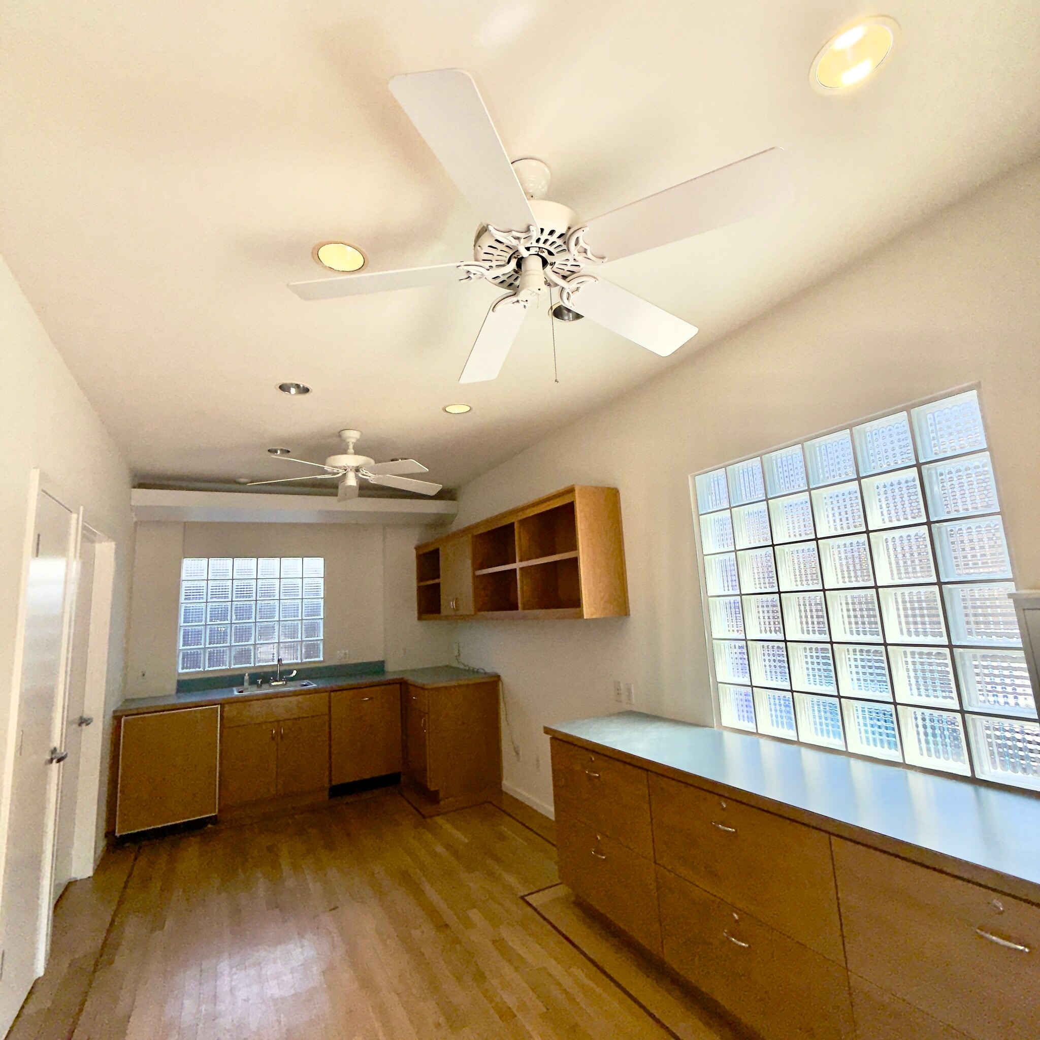 430 D St, Davis, CA à louer Photo intérieure– Image 1 sur 5