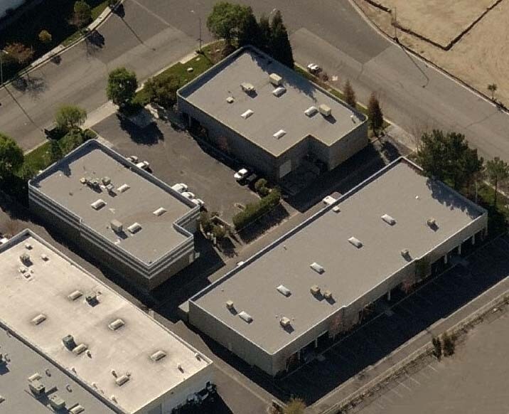 27520 Avenue Hopkins, Valencia, CA à louer - Aérien – Image 3 sur 4