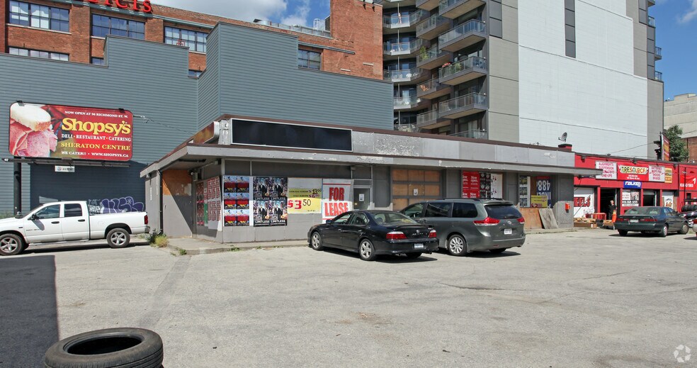 128 Richmond St E, Toronto, ON à louer - Photo principale – Image 1 sur 2