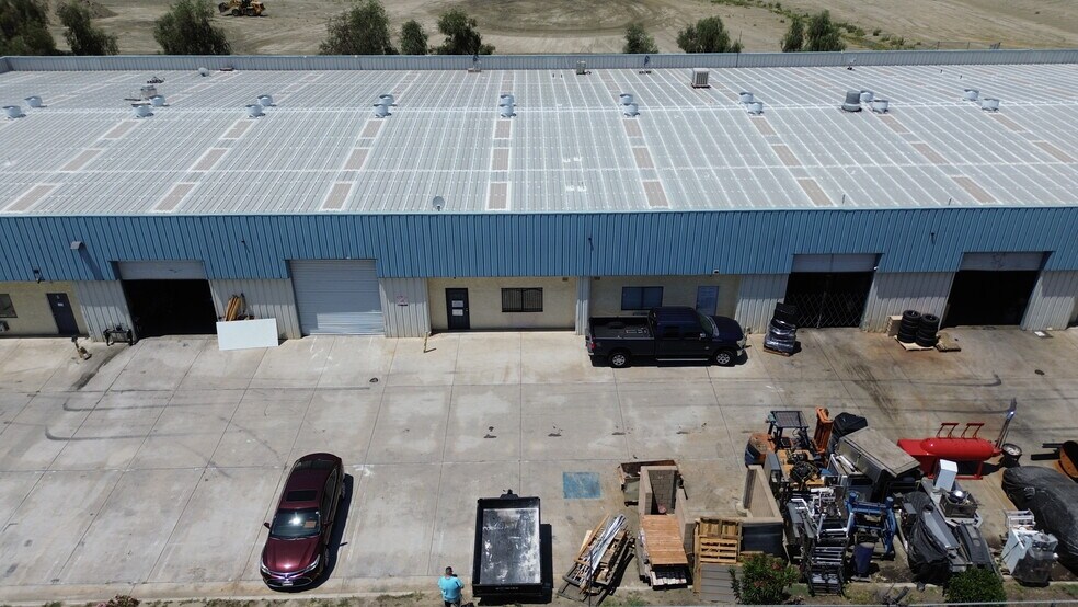 1231 S Buena Vista St, San Jacinto, CA à louer - Photo de l’immeuble – Image 3 sur 23