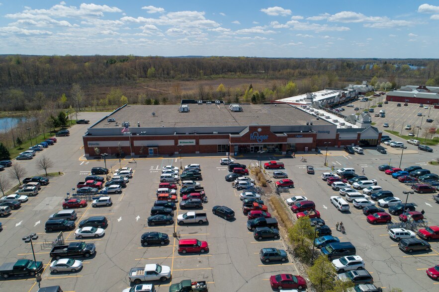 9580-9616 Chilson Commons, Pinckney, MI à louer - Photo principale – Image 1 sur 9