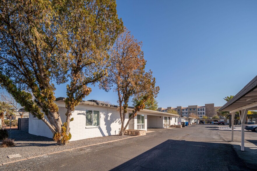 7537 N 21st Ave, Phoenix, AZ à vendre - Photo de l’immeuble – Image 2 sur 13