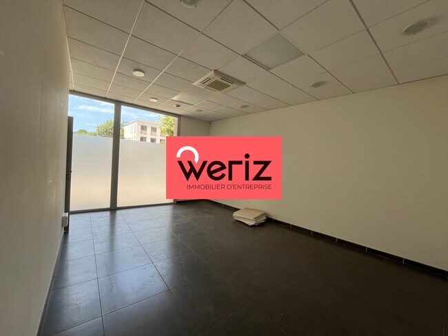 Plus de détails pour Bureau à louer