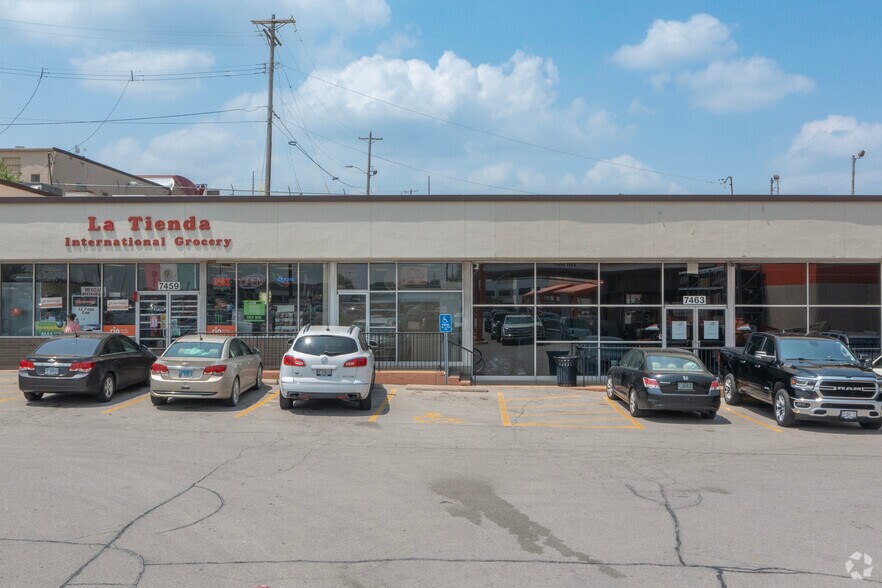 7449-7465 S Lindbergh Blvd, Saint Louis, MO à louer - Photo de l’immeuble – Image 2 sur 5