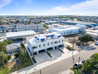 Plus de détails pour 615 W Avenue A, Port Aransas, TX - Logement à vendre