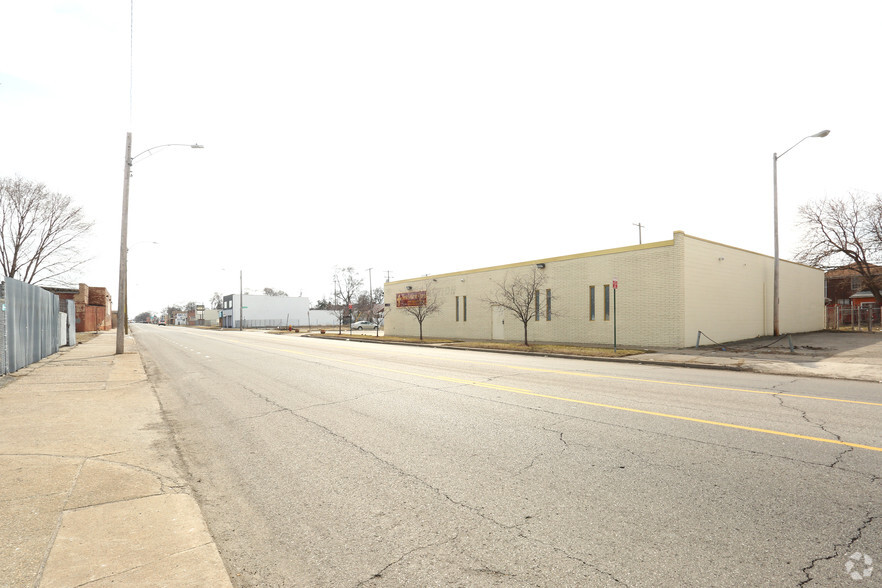 18901 Wyoming St, Detroit, MI à louer - Photo de l’immeuble – Image 3 sur 4