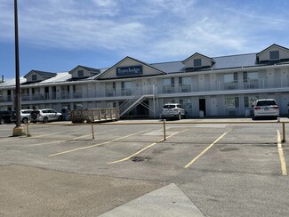 Plus de détails pour 101 Grove Pl, Drumheller, AB - Hôtellerie à vendre
