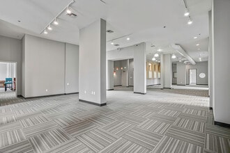 400-426 E St, San Diego, CA à vendre Photo intérieure– Image 1 sur 7