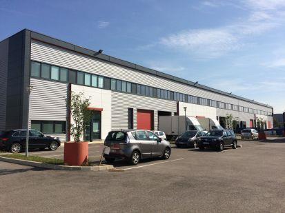 Plus de détails pour Local d'activités à louer