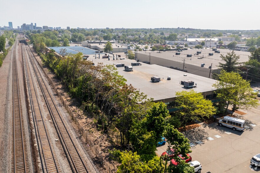 420 Pearl St, Malden, MA à louer - Photo de l’immeuble – Image 3 sur 10