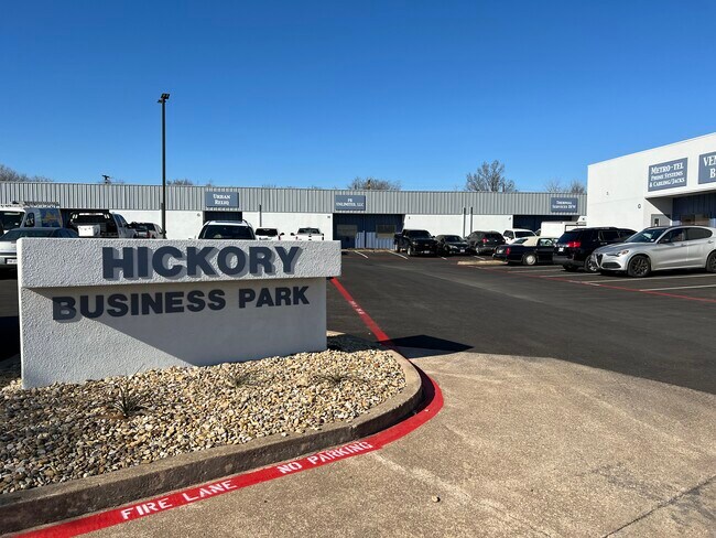Plus de détails pour 1663 Hickory Dr, Haltom City, TX - Local d'activités, Industriel/Logistique à louer