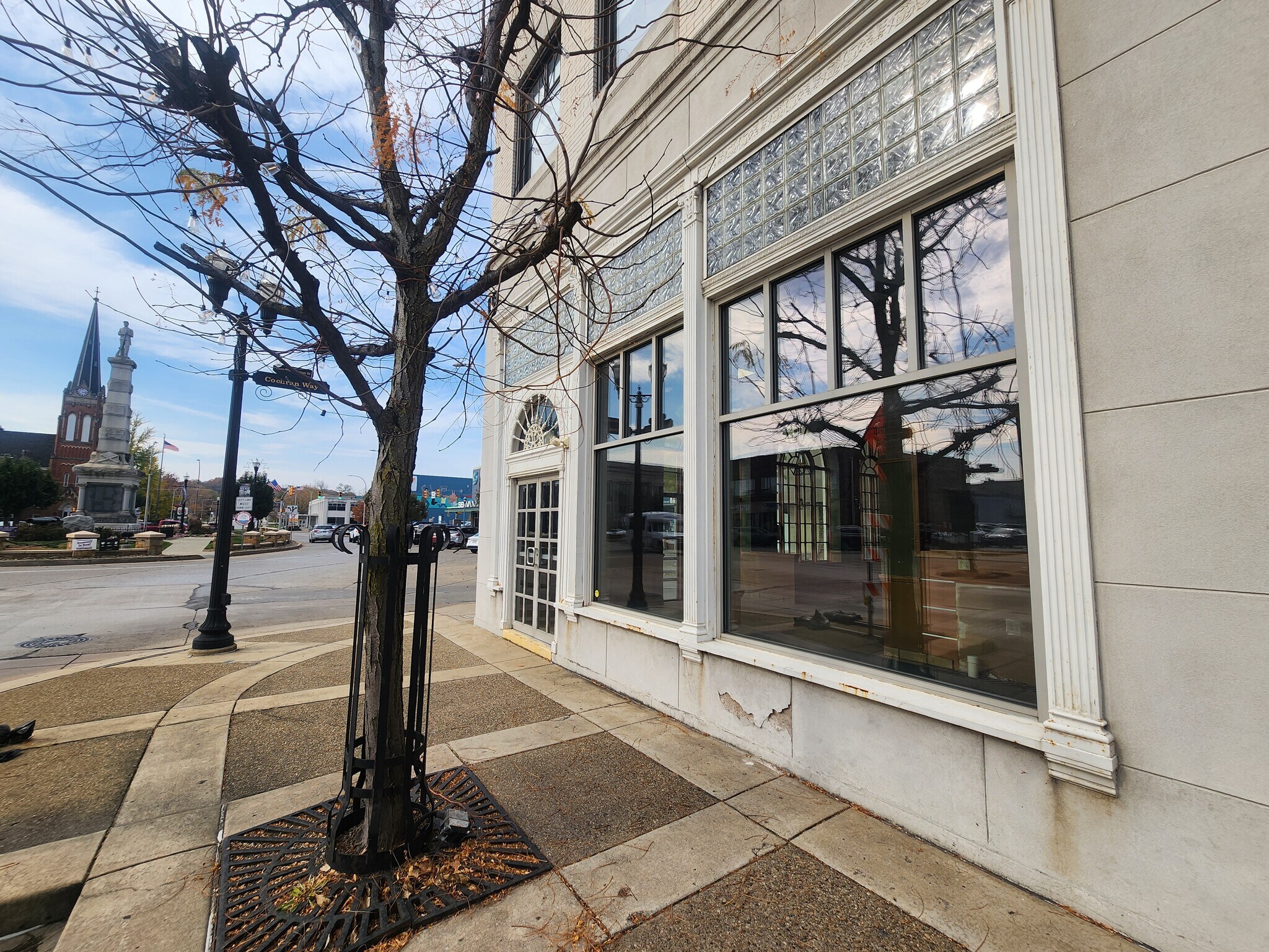 19 E Washington St, New Castle, PA à louer Photo intérieure– Image 1 sur 5