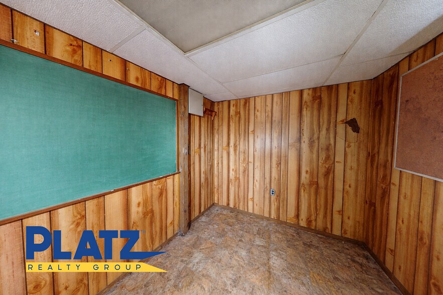 6436 Belmont Ave, Girard, OH à louer - Photo de l’immeuble – Image 2 sur 17