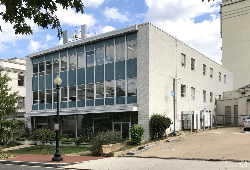 415 2nd St NE, Washington, DC à louer - Photo principale – Image 2 sur 5