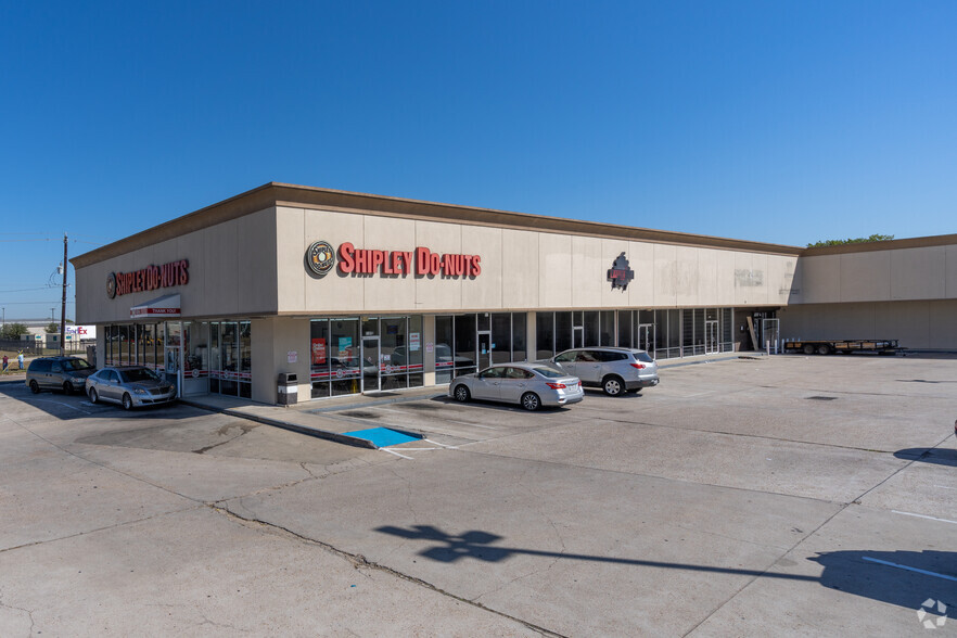 9209 Gulf Fwy, Houston, TX à louer - Photo principale – Image 1 sur 1