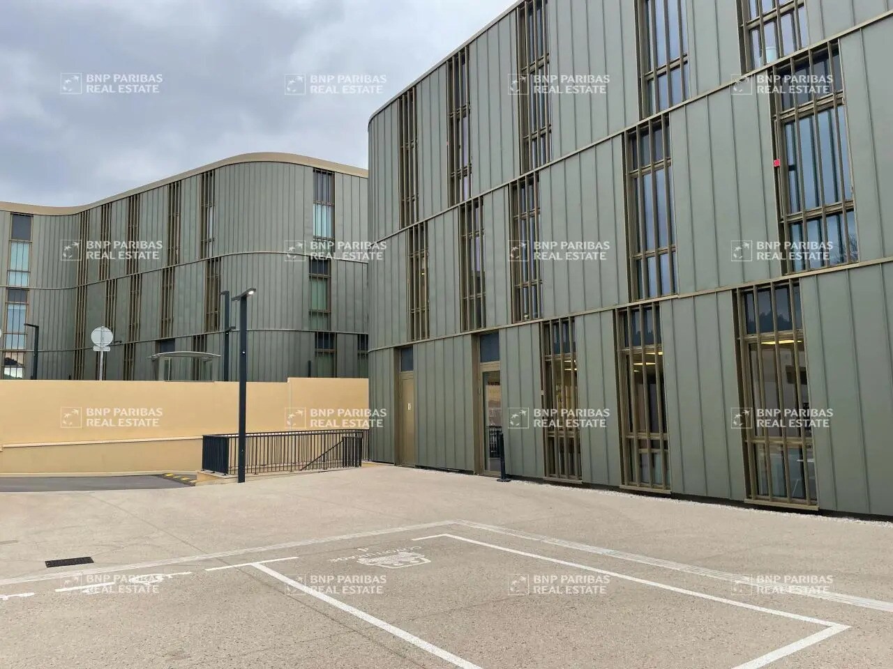 Bureau dans Aix-en-Provence à louer Photo de l’immeuble– Image 1 sur 15