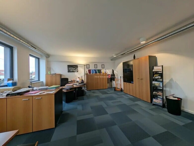 Bureau dans Geispolsheim à louer - Photo intérieure – Image 3 sur 9