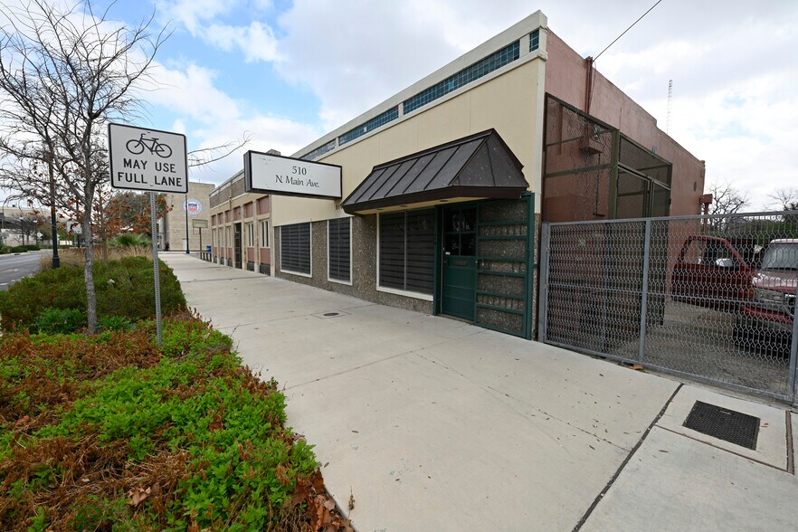 506-510 N Main Ave, San Antonio, TX à vendre - Photo de l’immeuble – Image 3 sur 15
