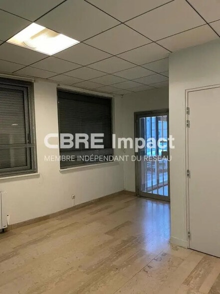 5 Rue Saint Hilaire, Reims à louer - Photo intérieure – Image 2 sur 5