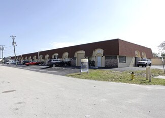 Plus de détails pour 4310-4326 NE 5th Ter, Oakland Park, FL - Industriel/Logistique à louer