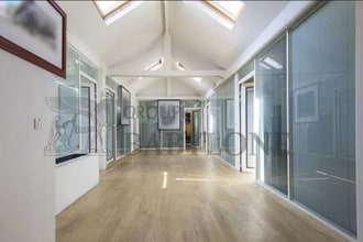 Bureau dans Puteaux à louer Photo intérieure– Image 2 sur 7