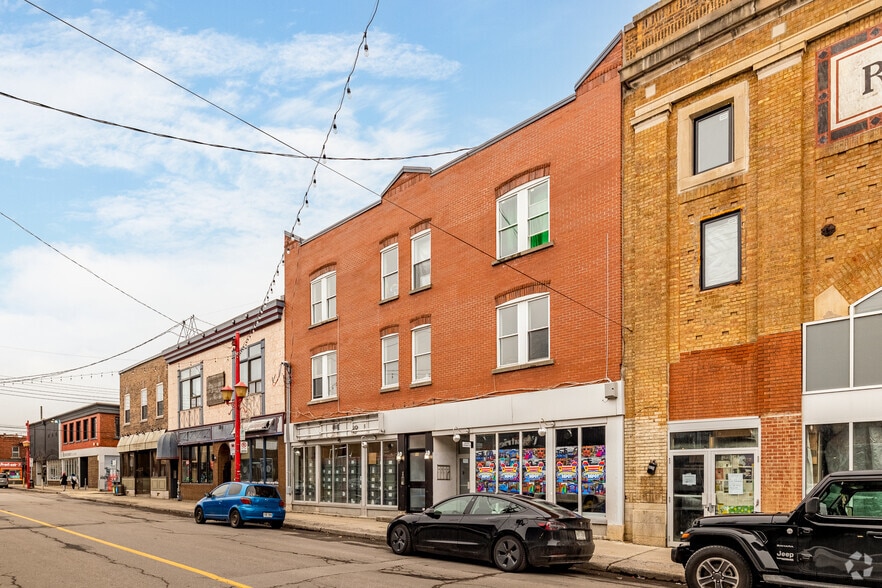 845-865 St Notre-Dame O, Montréal, QC à louer - Photo principale – Image 1 sur 9