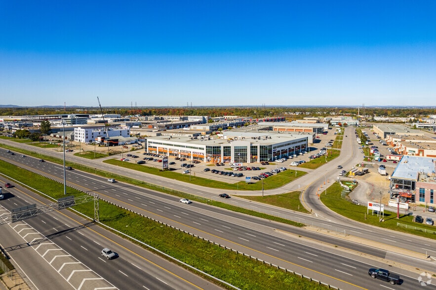 4451-4479 Laval Aut W, Laval, QC à louer - Aérien – Image 2 sur 3