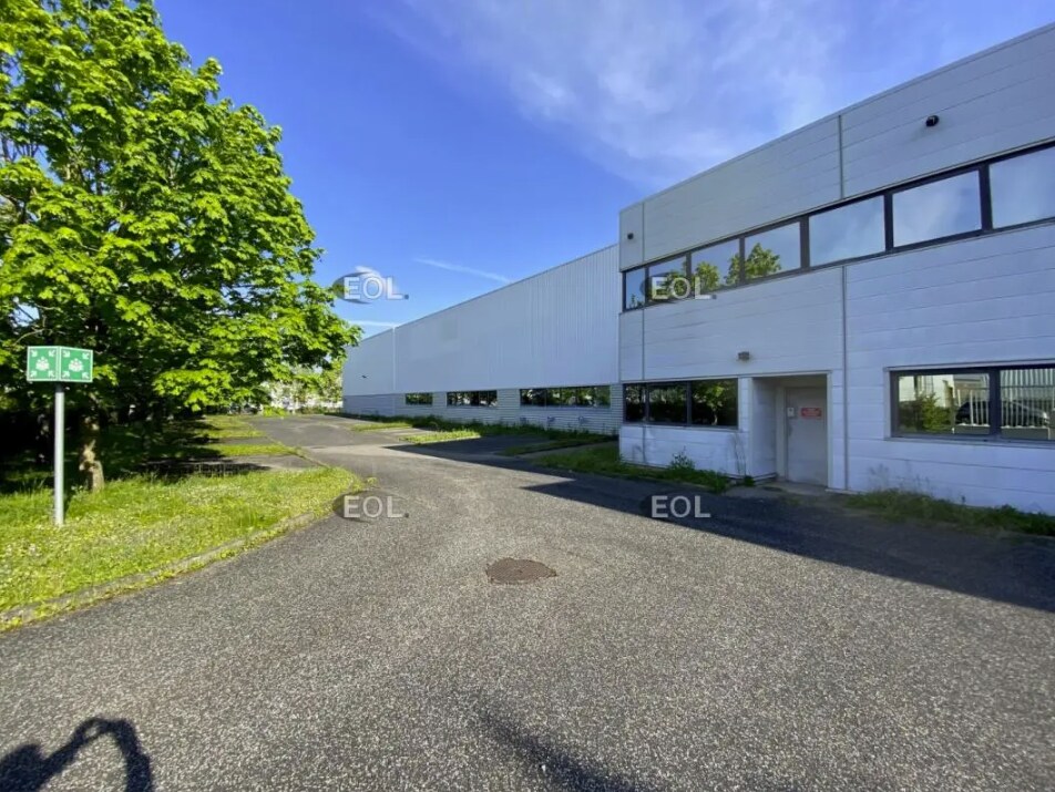 Local d’activités dans Lisses à louer Photo de l’immeuble– Image 1 sur 23