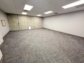 6161 Riverside Dr, Dublin, OH à louer Photo de l’immeuble– Image 2 sur 8