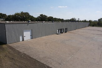 Plus de détails pour 1675 NE 51st Ave, Des Moines, IA - Industriel/Logistique à louer