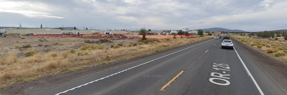 2737 SW High Desert Dr, Prineville, OR à louer - Photo de l’immeuble – Image 3 sur 4