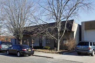 Plus de détails pour 510 Manhattan Ave, West Babylon, NY - Local d’activités à vendre