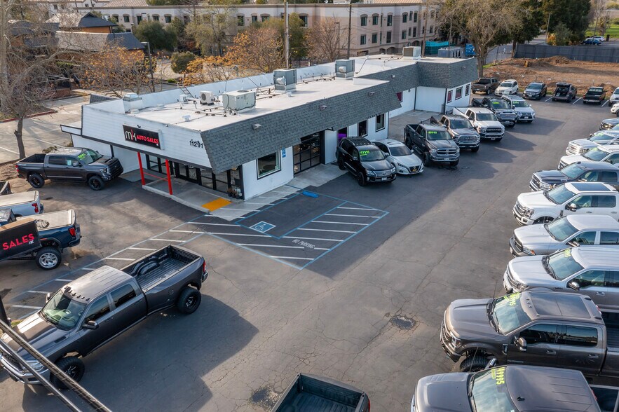 11291 Folsom Blvd, Rancho Cordova, CA à vendre - Photo de l’immeuble – Image 1 sur 57