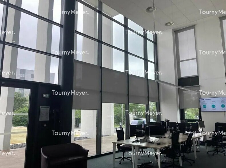 Bureau dans Mérignac à louer - Photo de l’immeuble – Image 2 sur 12