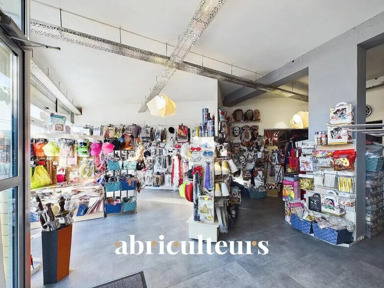 2 Rue Du 14 Juillet 1789, Chartres, Chartres à vendre - Photo de l’immeuble – Image 3 sur 9