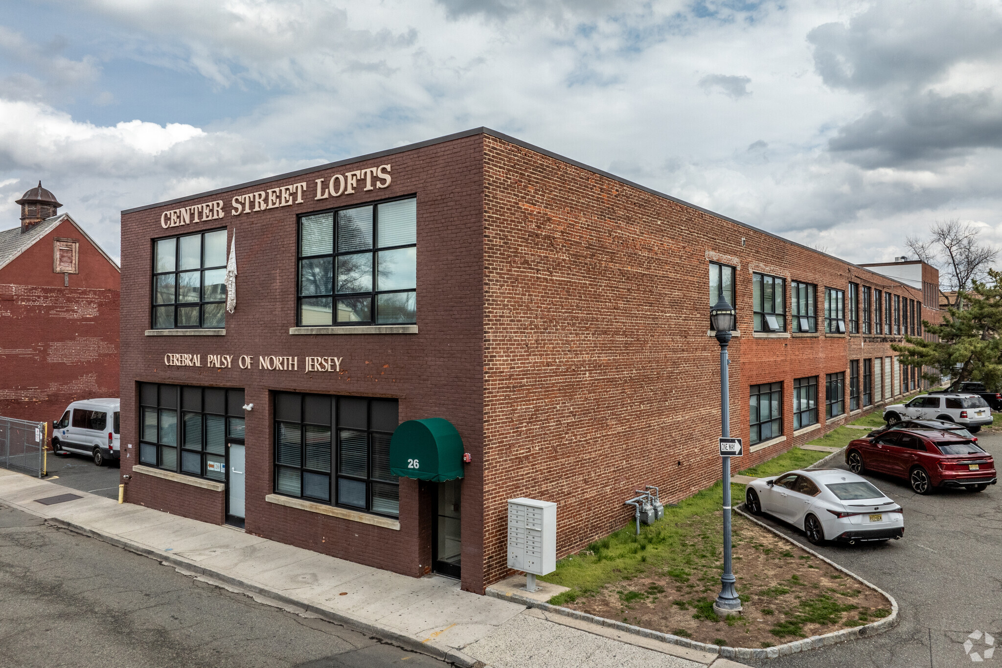 26 N Center St, Orange, NJ à louer Photo principale– Image 1 sur 6