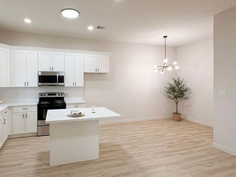 9744 Garcroft A-B st, Houston, TX à vendre - Photo de l’immeuble – Image 2 sur 17