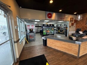 12699 NE 6th Ave, North Miami, FL à vendre Photo intérieure– Image 1 sur 11