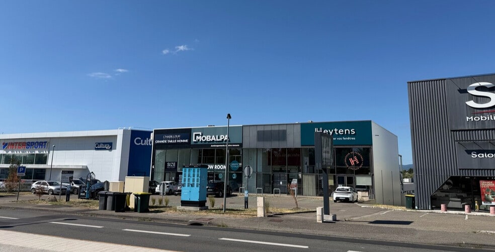 21 Avenue Général De Gaulle, Champagne-au-Mont-d'Or à louer - Photo de l’immeuble – Image 3 sur 11
