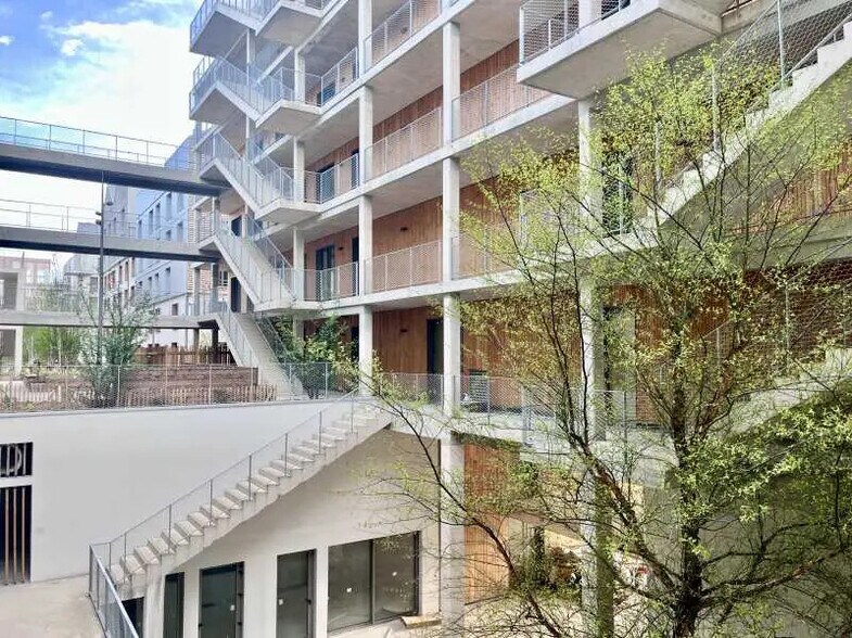 Bureau dans Rouen à vendre - Photo de l’immeuble – Image 3 sur 15