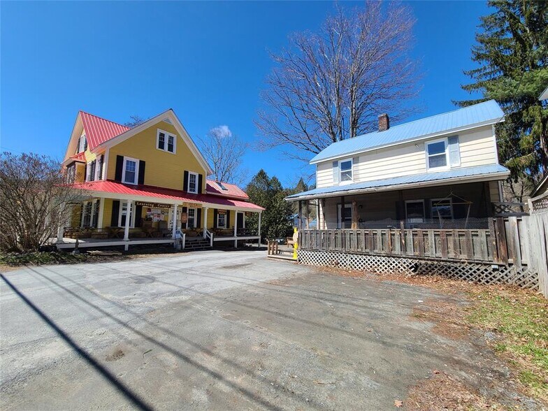 108 Main St, Livingston Manor, NY à vendre - Photo de l’immeuble – Image 2 sur 48