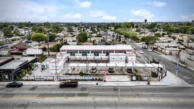 4119 E Compton Blvd, Compton, CA - VUE AÉRIENNE  vue de carte