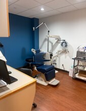 5515 Little Neck Pky, Little Neck, NY à louer Photo intérieure– Image 2 sur 4