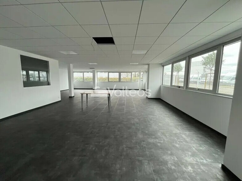 7 Avenue Didier Daurat, Blagnac à louer - Photo de l’immeuble – Image 2 sur 8