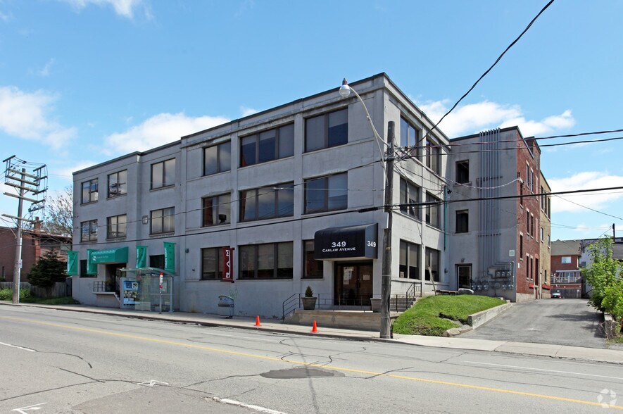 349 Carlaw Ave, Toronto, ON à louer - Photo de l’immeuble – Image 3 sur 9