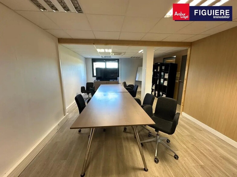 Bureau dans Les Pennes-Mirabeau à louer - Photo intérieure – Image 3 sur 9