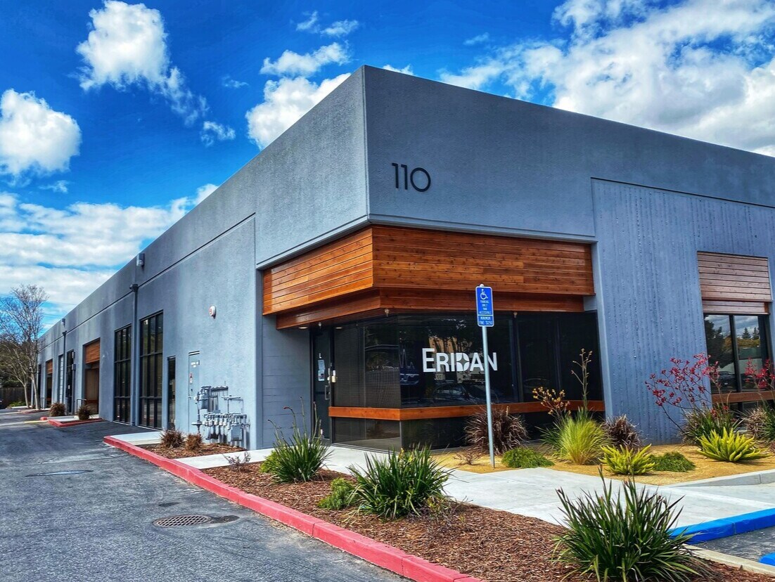 110 Pioneer Way, Mountain View, CA à louer Photo principale– Image 1 sur 3